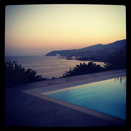 Villa Itati Sanremo Bagian luar foto