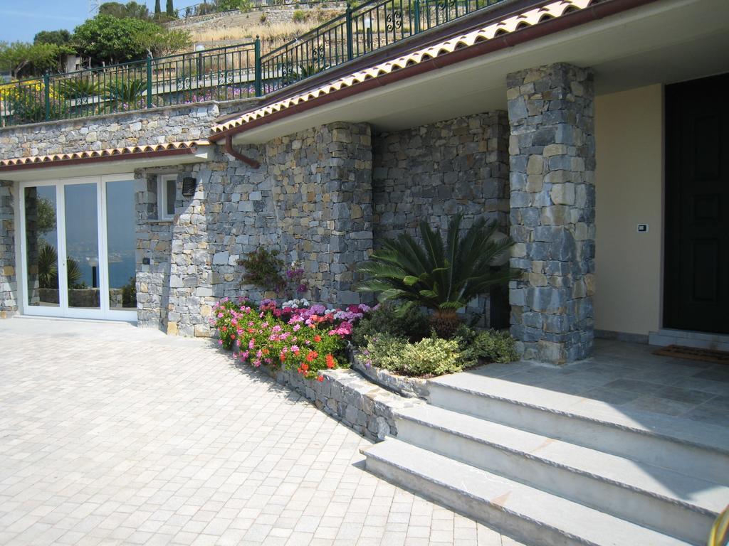 Villa Itati Sanremo Bagian luar foto