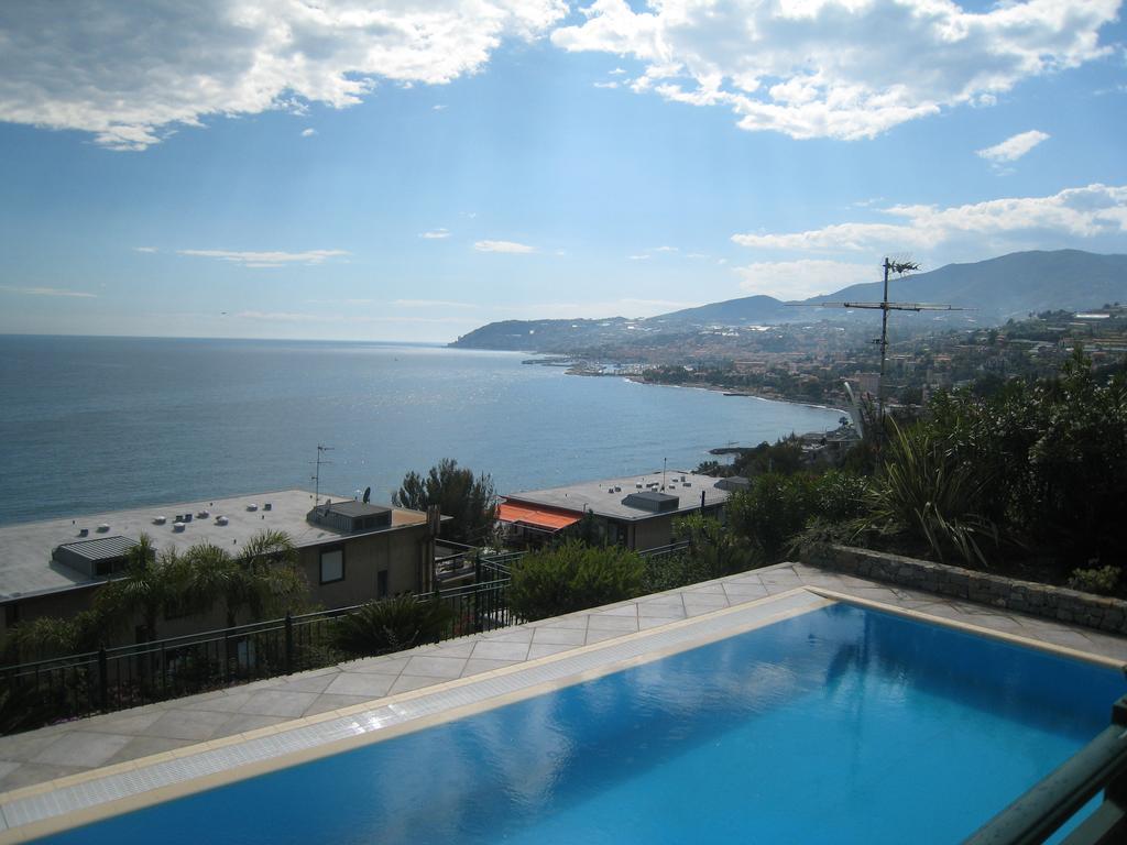 Villa Itati Sanremo Bagian luar foto