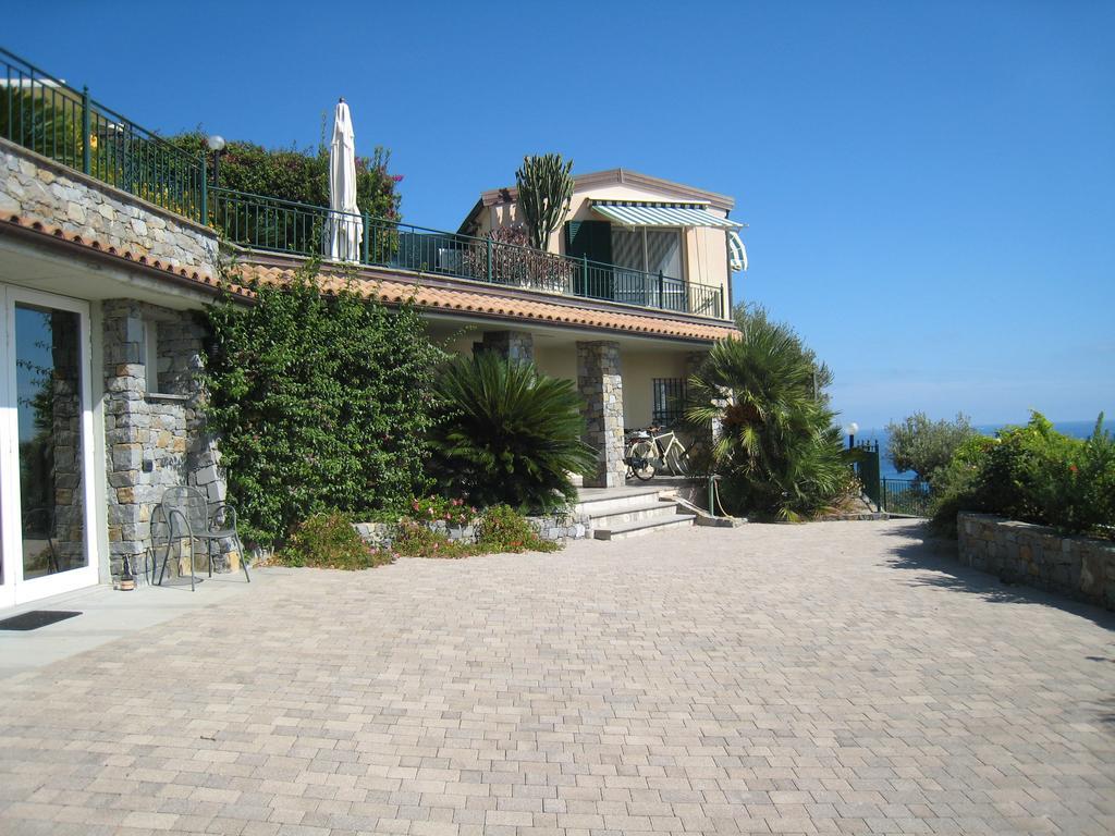 Villa Itati Sanremo Bagian luar foto
