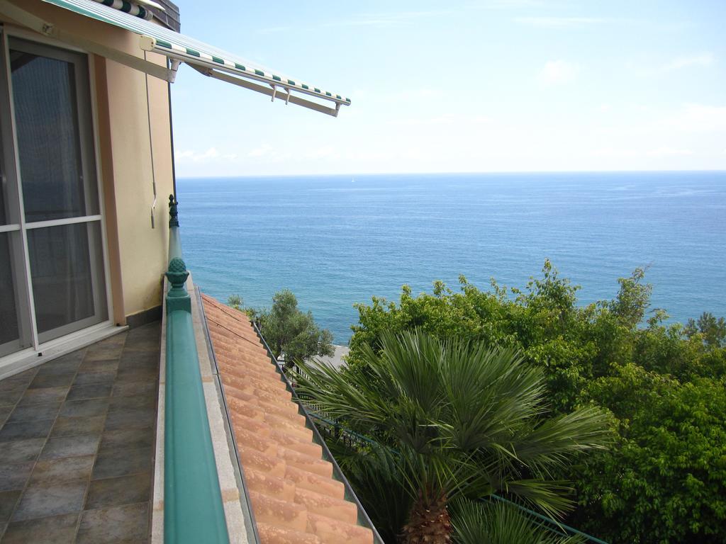 Villa Itati Sanremo Bagian luar foto