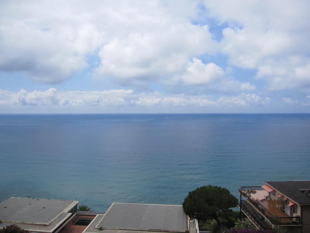 Villa Itati Sanremo Bagian luar foto